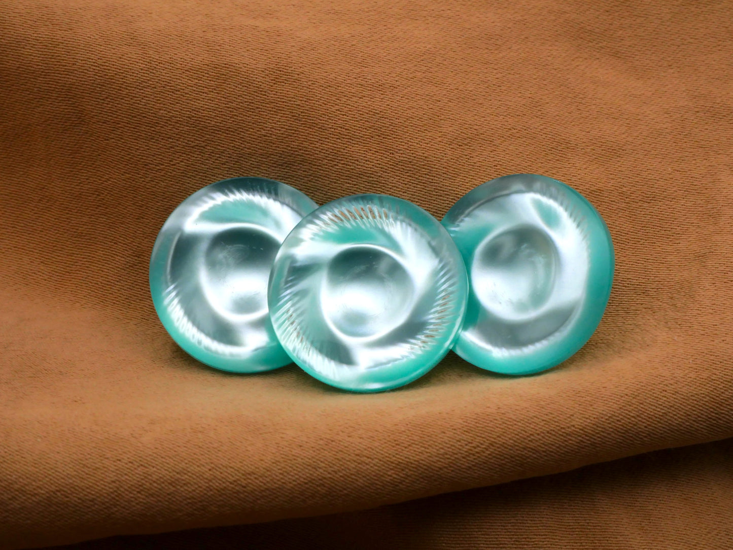 Aqua Pearlized Early Plastic Feathered Edge Japan Set of Three Buttons 18mm