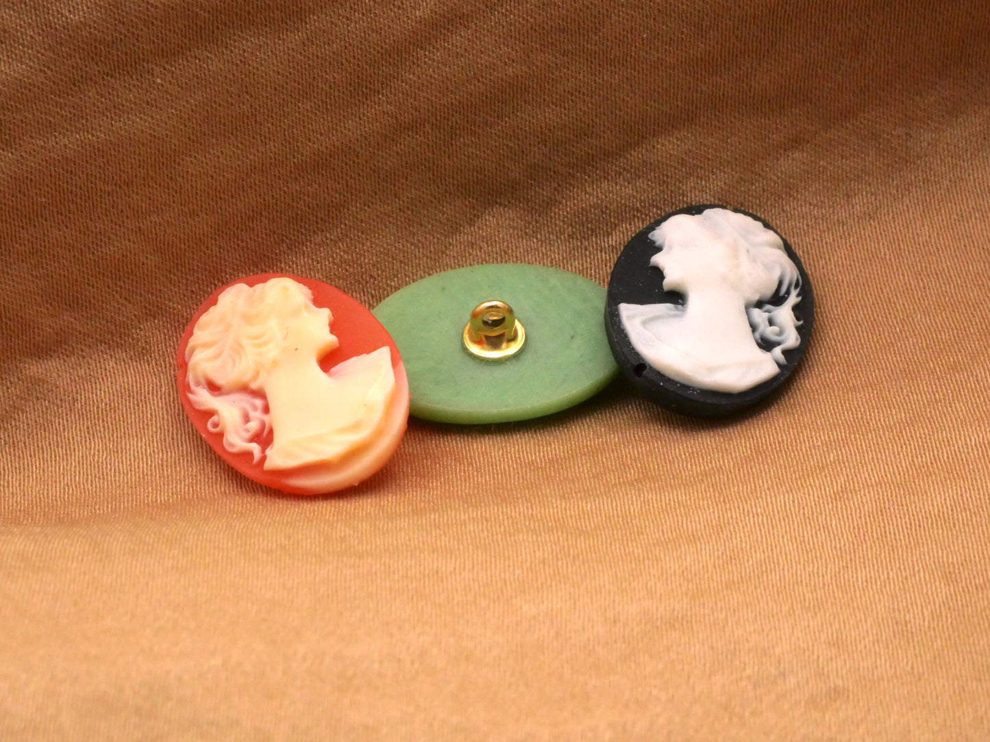 Cameo Lady Profile Green Coral Black Small Button Various 13x18mm