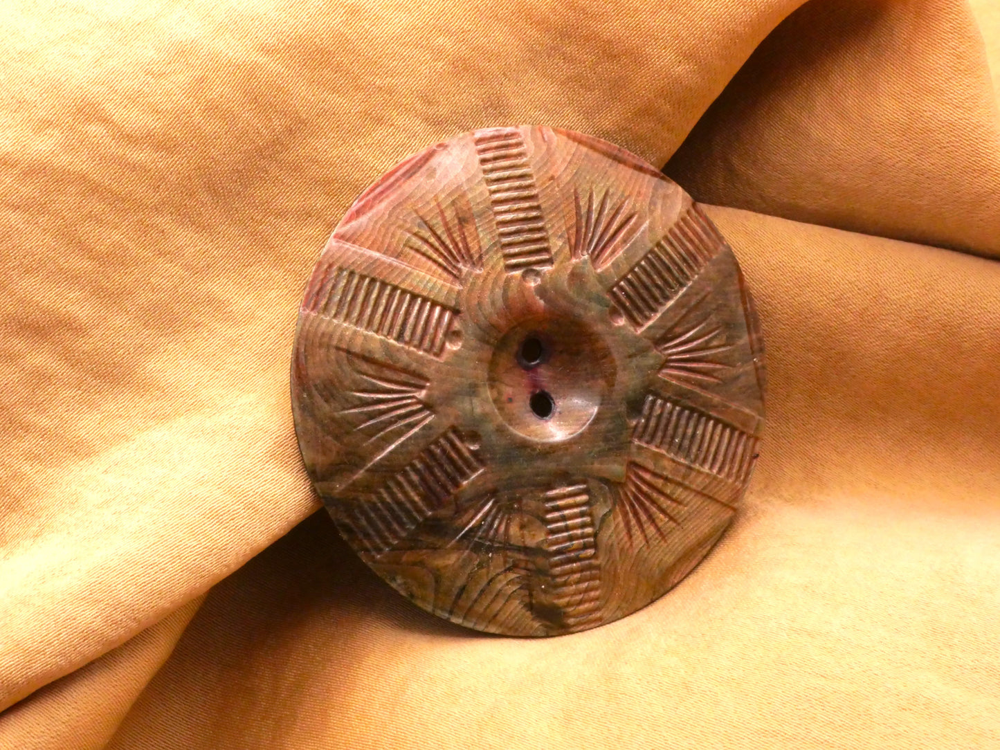 Celluloid Wafer Pressed Design Sew-Thru Button 46-48mm