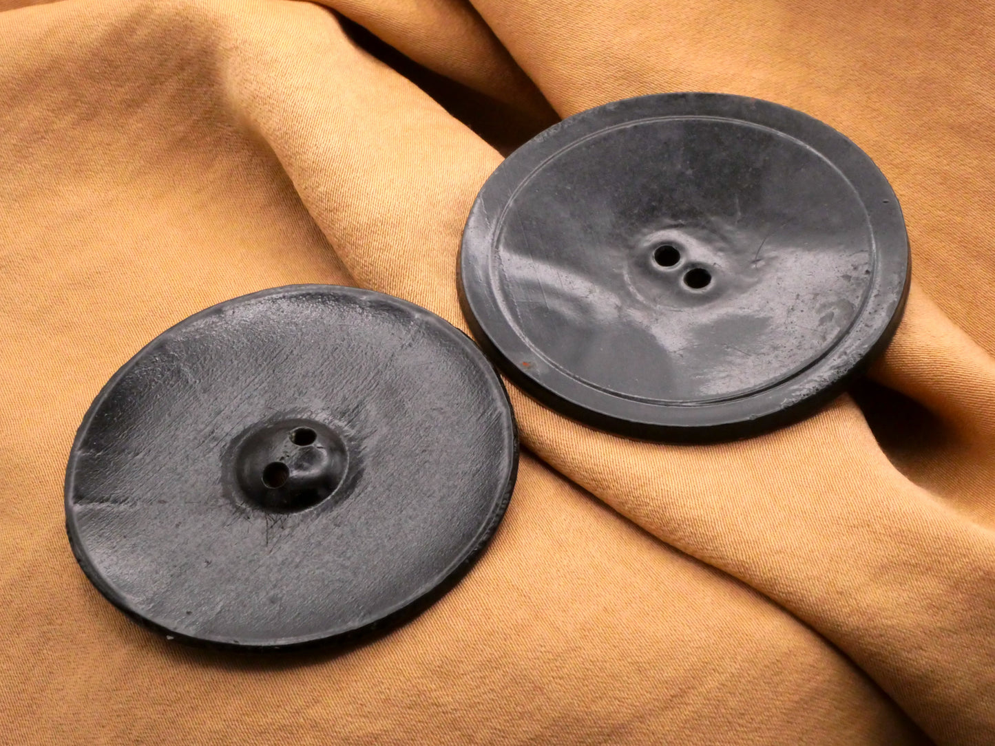 Celluloid Wafer Pressed Design Sew-Thru Button 46-48mm
