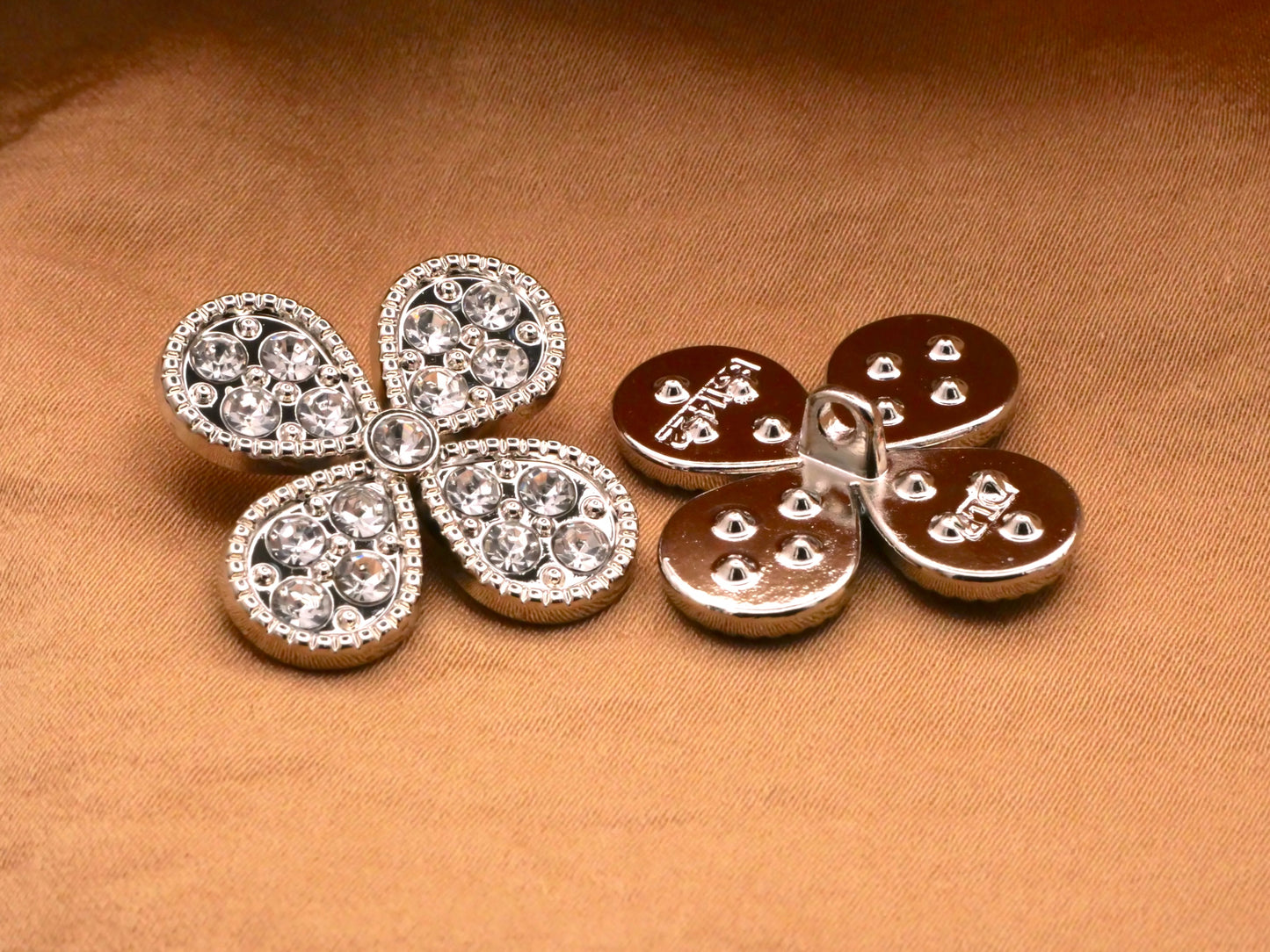 Clover Rhinestone Covered Silver Metal Button 27mm