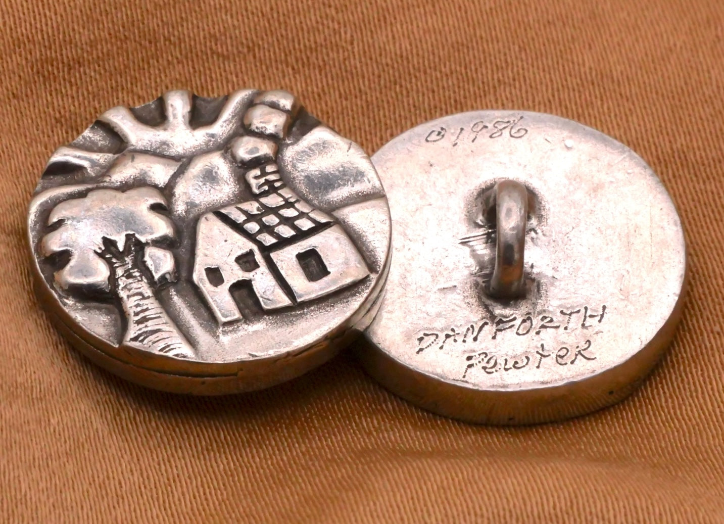 Danforth Pewter Cottage Back Mark Metal Button 18mm