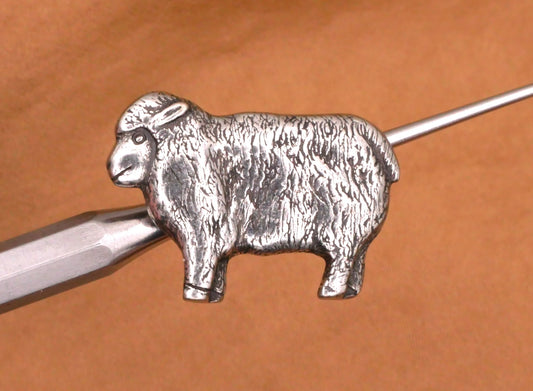 Danforth Pewter Sheep Lamb Realistic Back Marked Metal Button 14x22mm