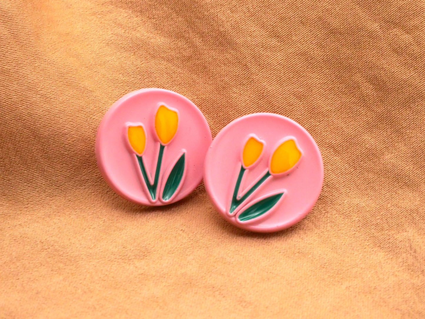 Tulips Carded Bunny Ducklings Easter Buttons Various 18mm