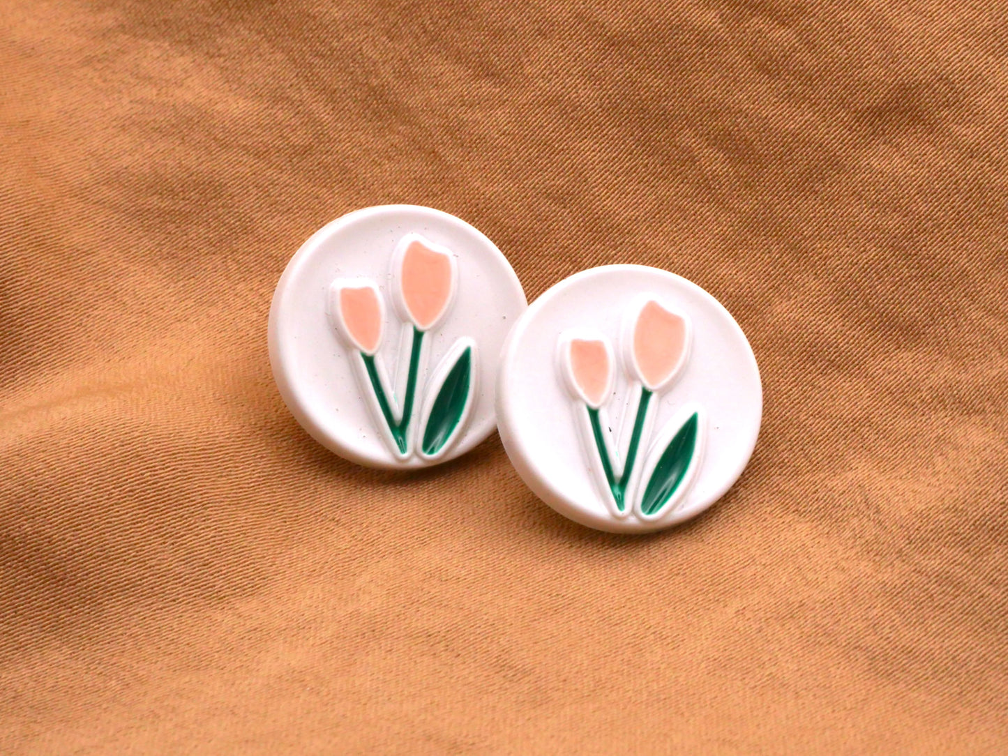 Tulips Carded Bunny Ducklings Easter Buttons Various 18mm