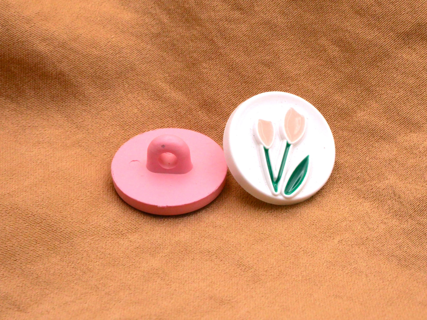 Tulips Carded Bunny Ducklings Easter Buttons Various 18mm