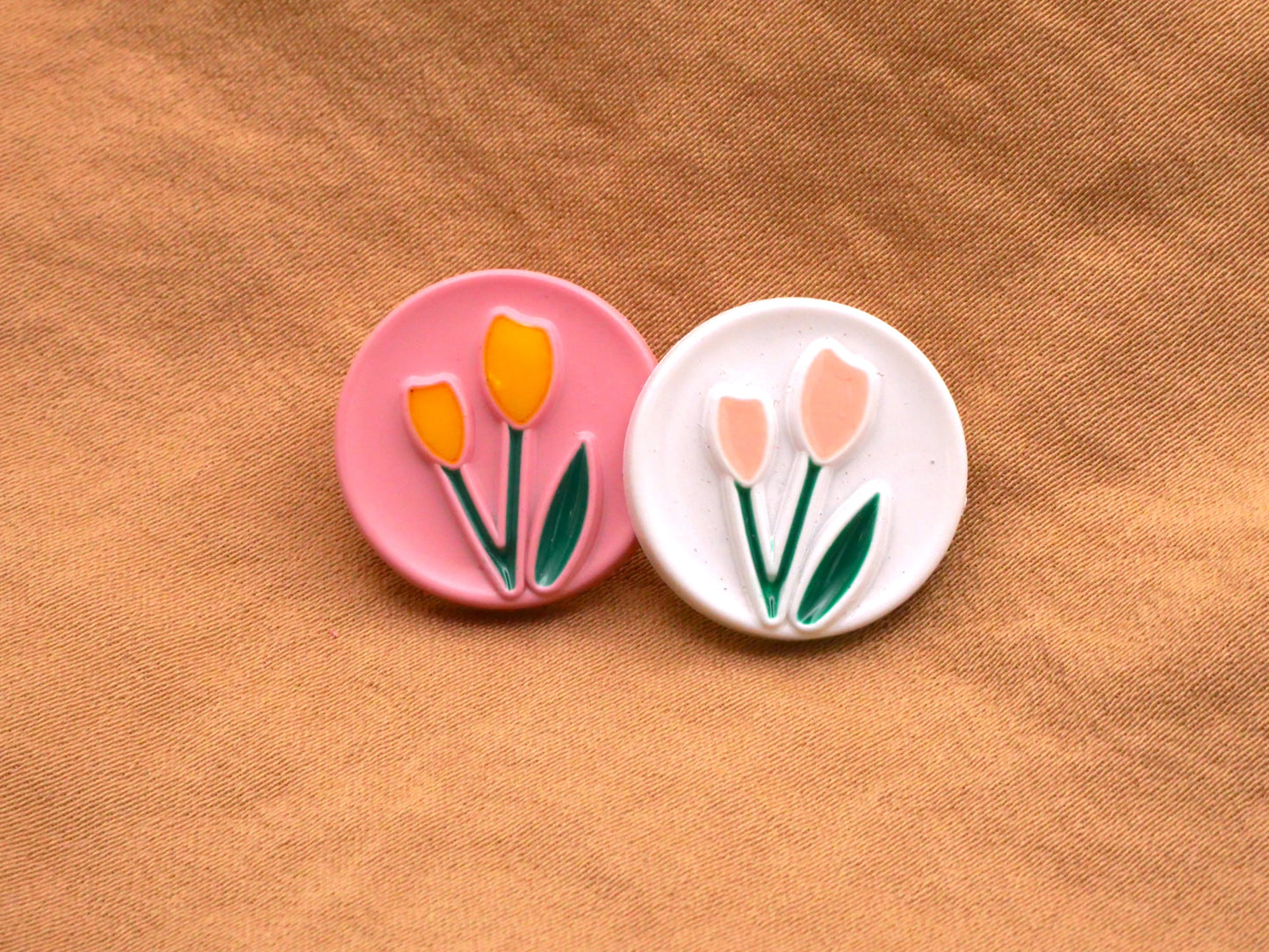 Tulips Carded Bunny Ducklings Easter Buttons Various 18mm