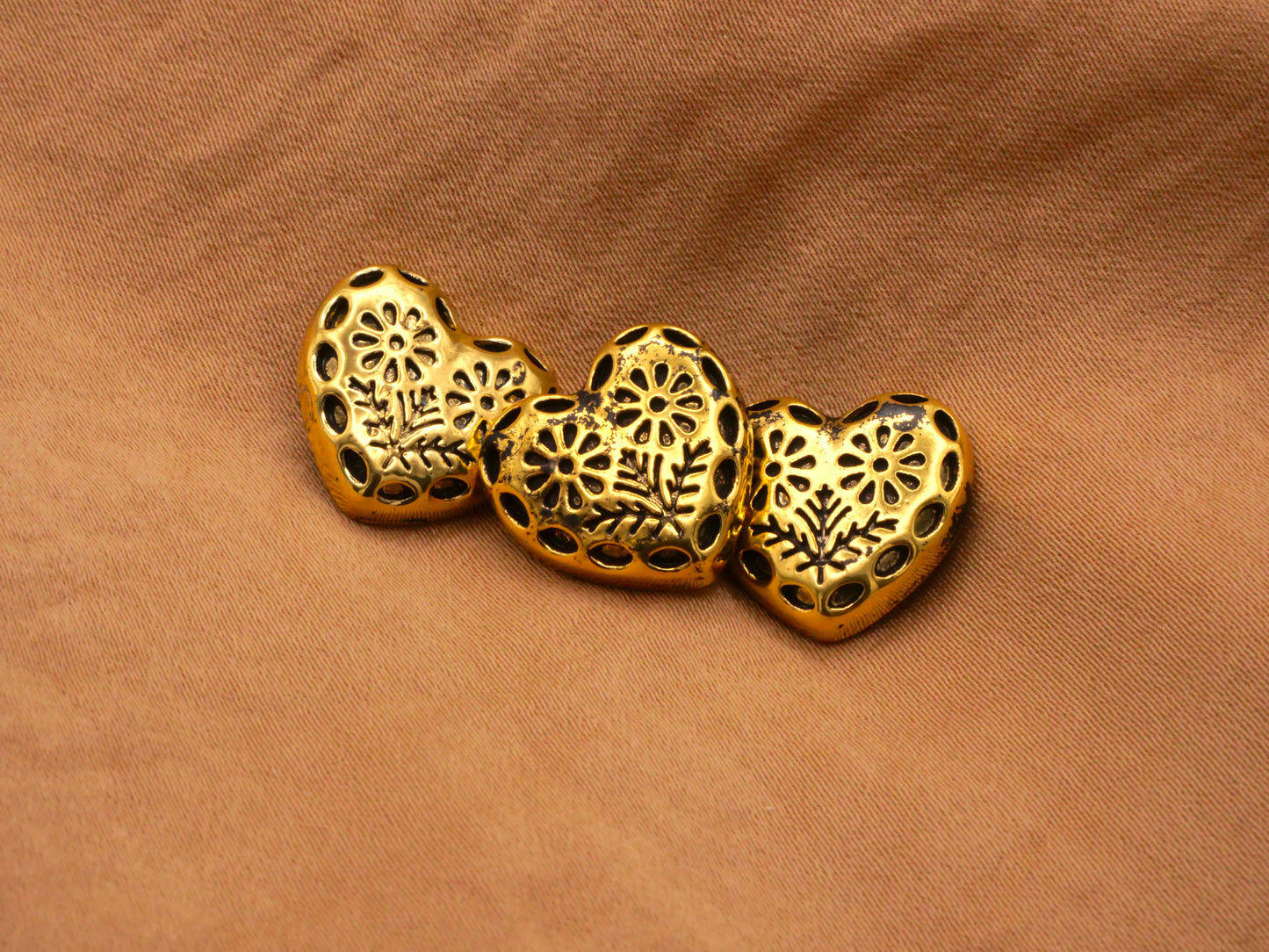 Heart with Flowers Folk Art Look Metal Button 15mm