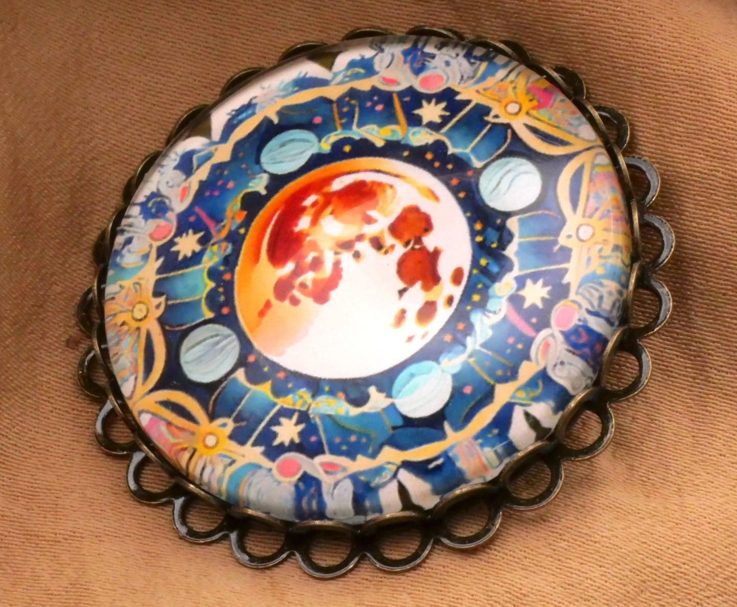 Full Moon Large Glass Dome Button Bronze Lace Frame 35mm