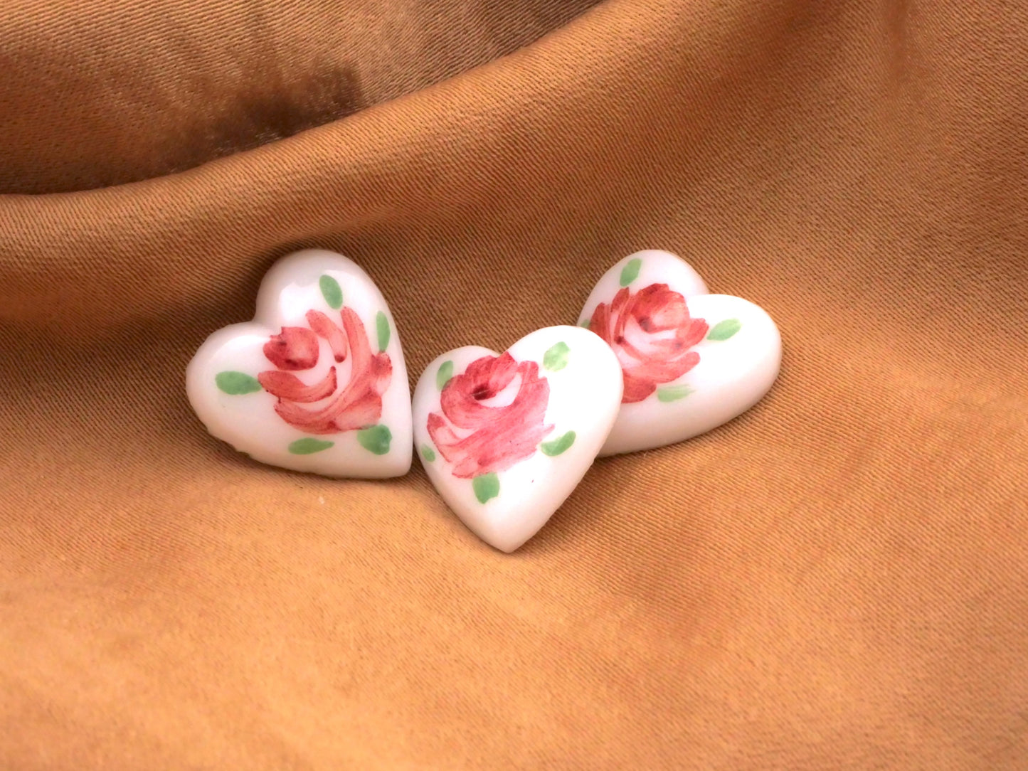 Glass White Heart Hand-Painted Rose Pair of Buttons 14x15mm