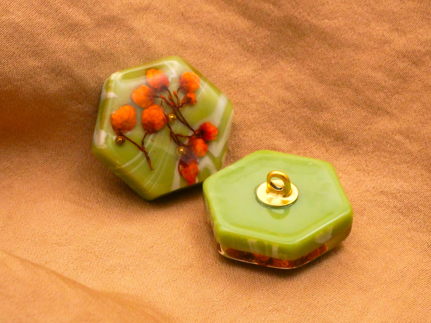 Habitat Dried Flower Green Orange Hexagon Plastic Button 20x22mm