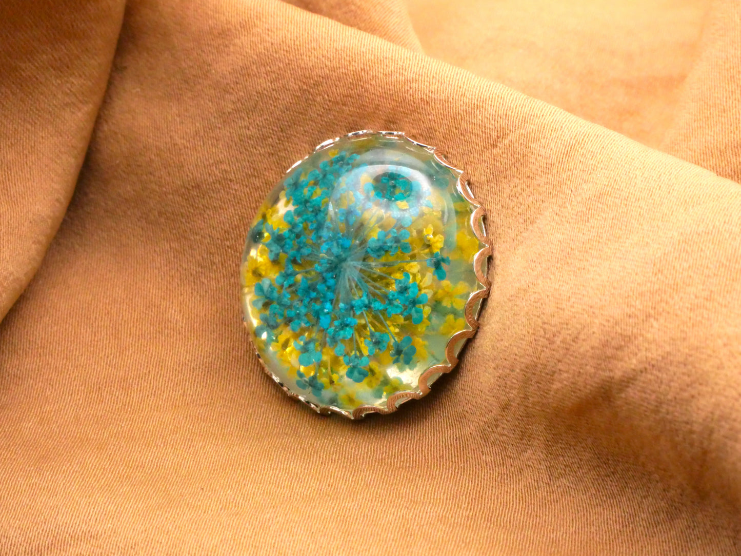 Habitat Aquamarine Green Yellow Real Flowers Plastic Dome Metal Button 26mm