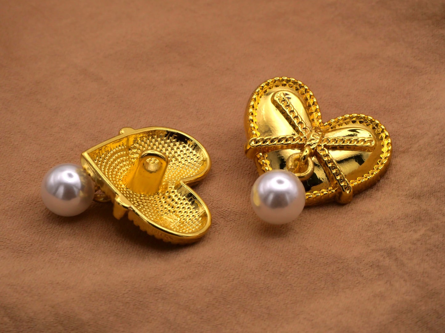 Silver Gold Heart with Bow and Dangling Pearl Button 23x24mm