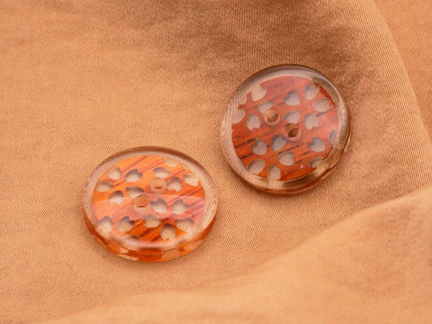 Wood Laser Cut Flower Design Under Plastic Sew-Thru Button Pair 20mm