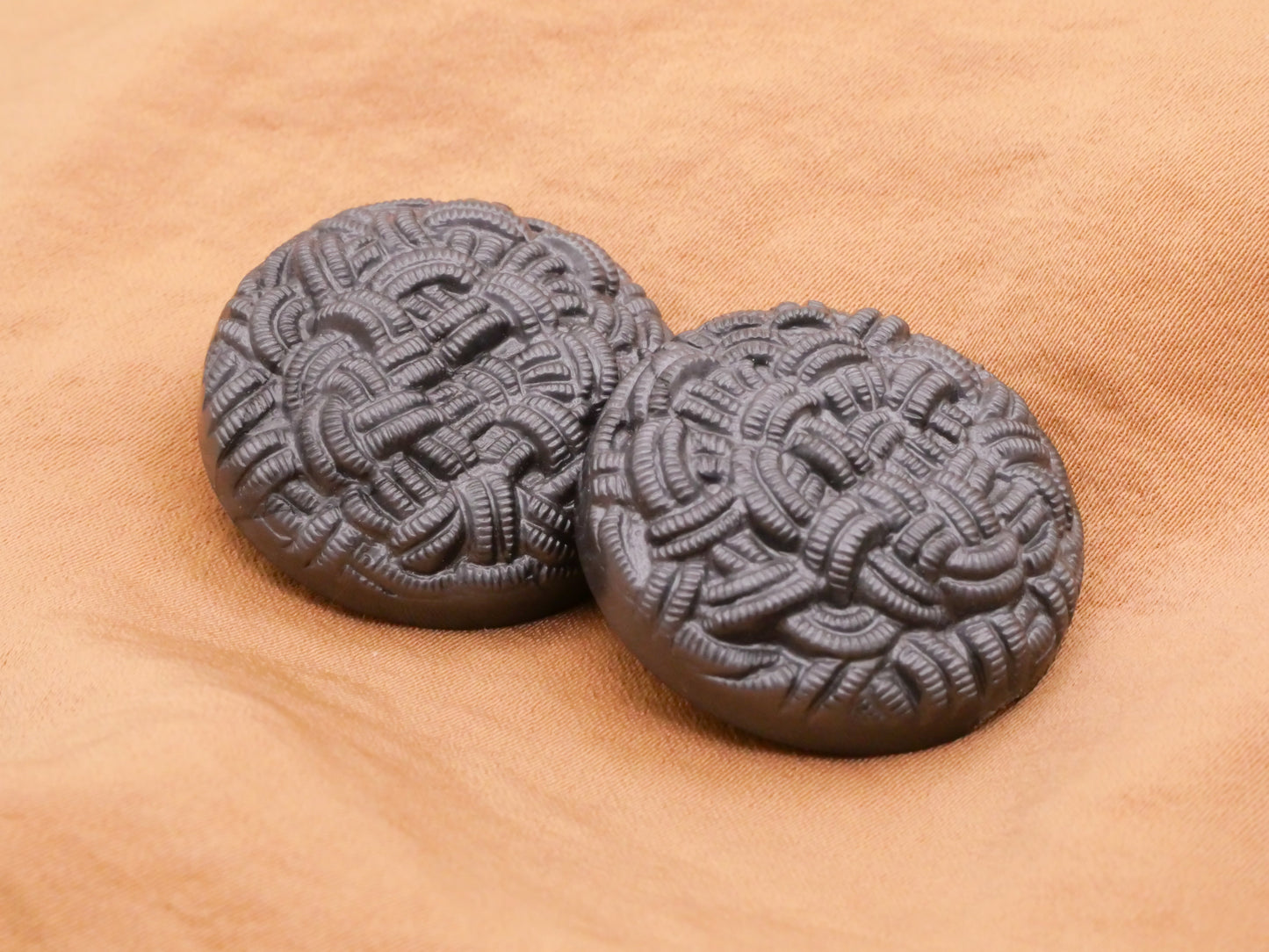 Yarn Look Grey Plastic Vintage Button 28mm
