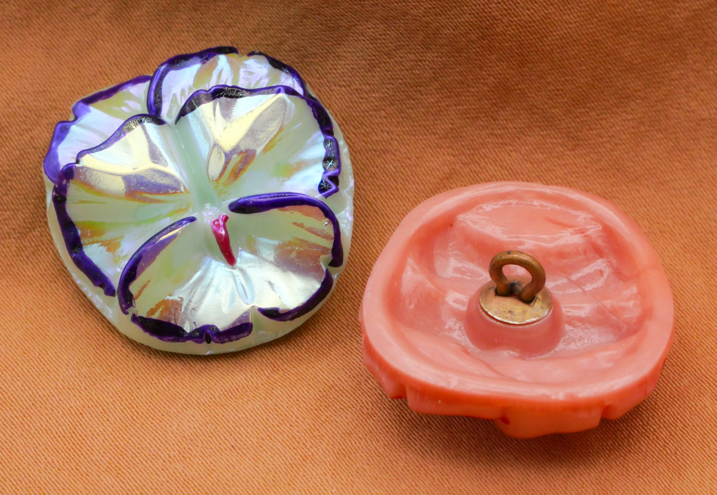 Pansy Czech Glass Iridescent Mint Pink Flower Button 22x23mm