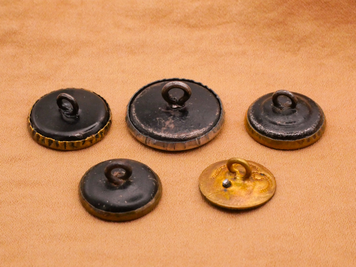 Around the World Egypt Ireland Holland India China Victorian Metal Picture Buttons Various 14-18mm