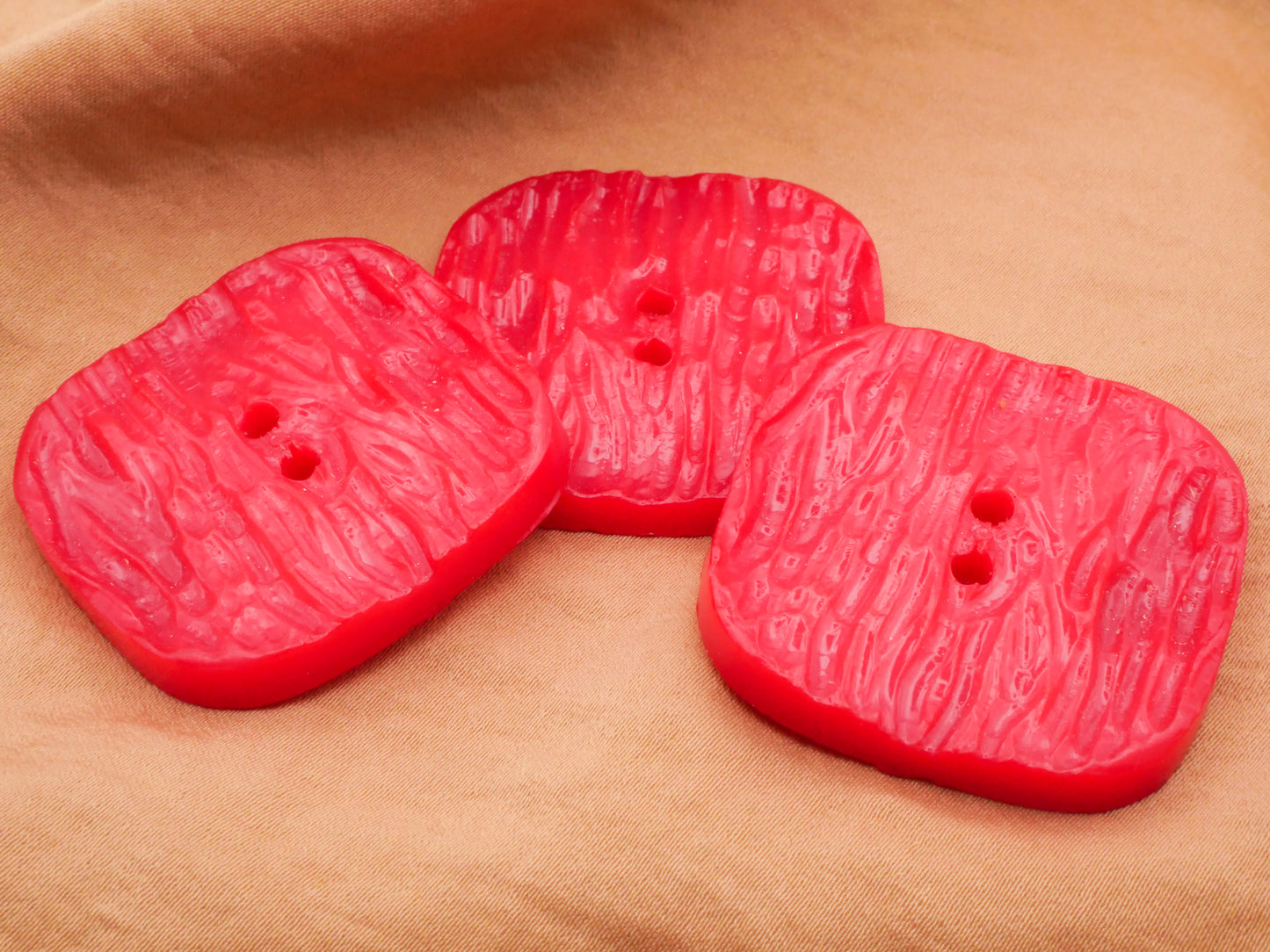 Tree Bark Carved Vintage Red Plastic Large Sew-Thru Button 38mm