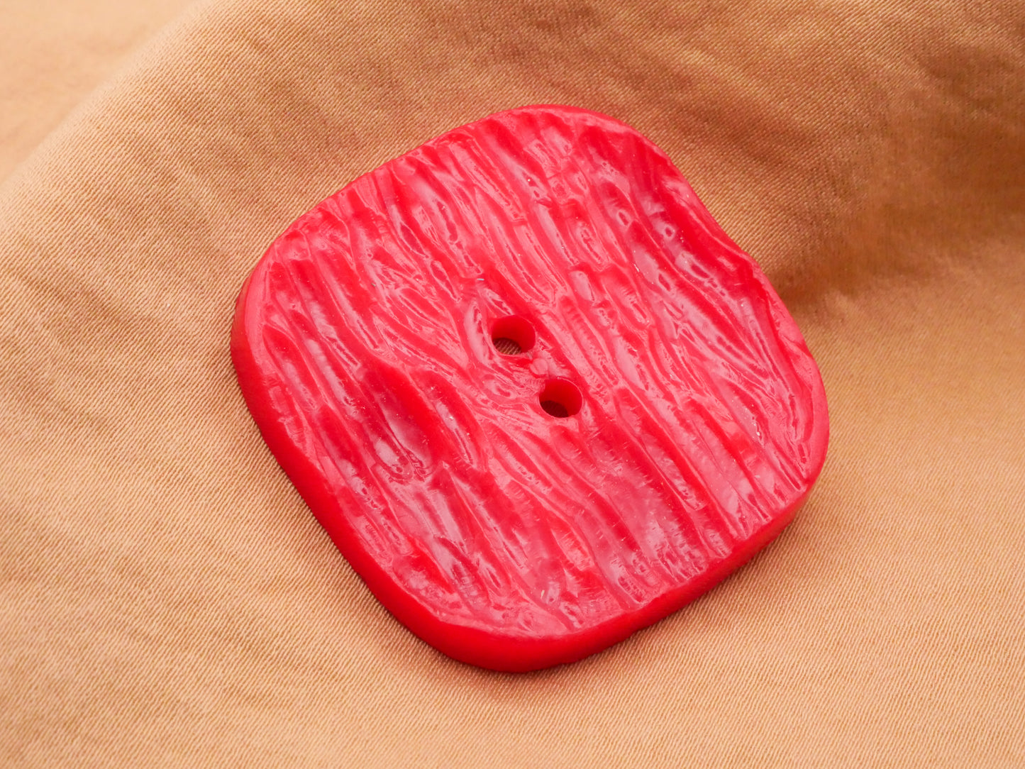 Tree Bark Carved Vintage Red Plastic Large Sew-Thru Button 38mm