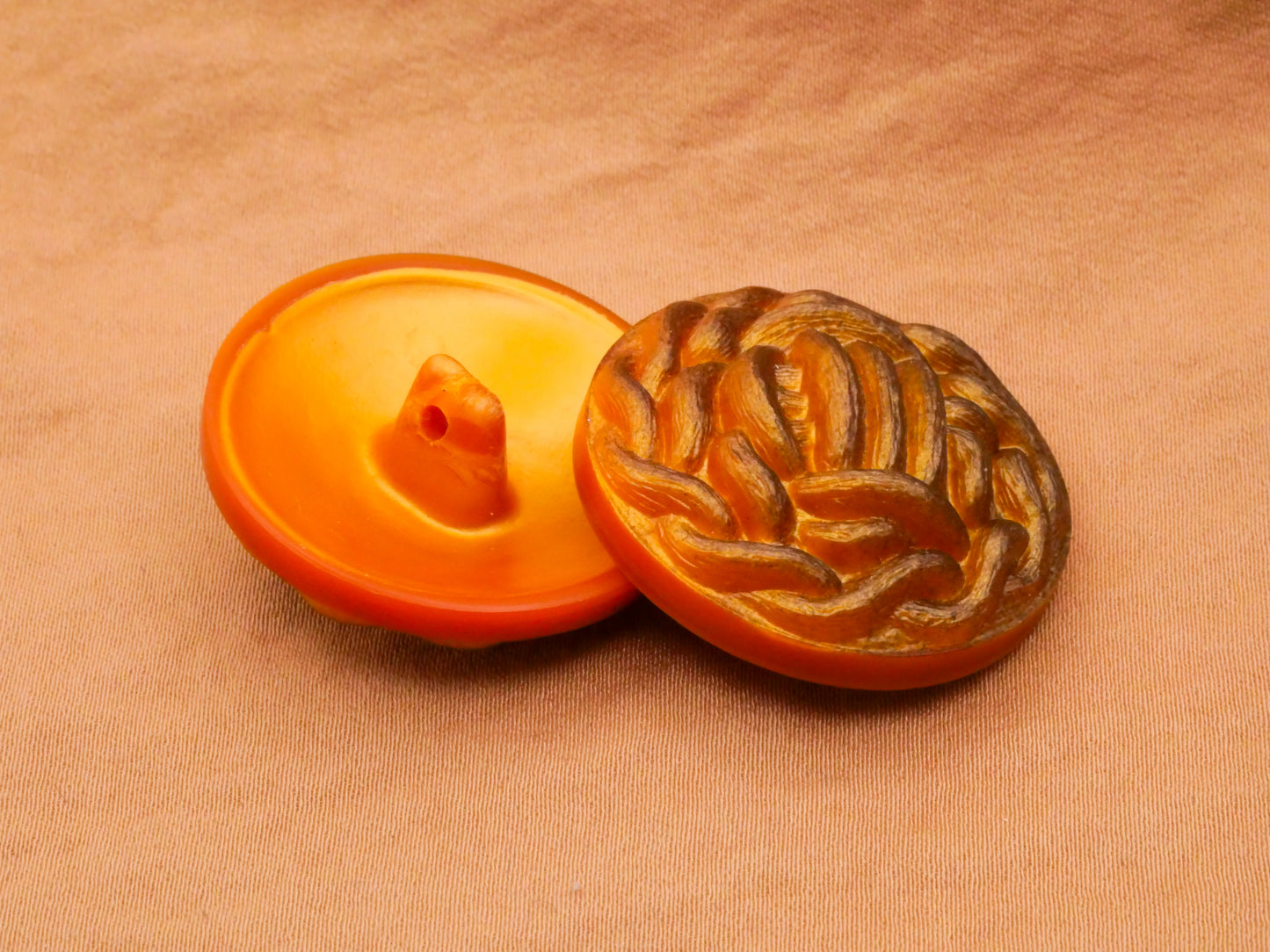 Ball of Yarn Look Yellow Gold Vintage Plastic Button 30mm