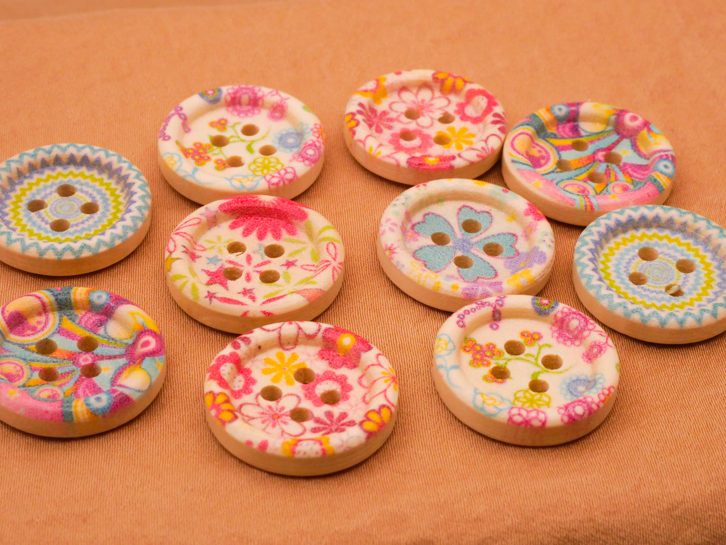 Bright Groovy Flower Designs Wood Set of Ten Buttons 20mm