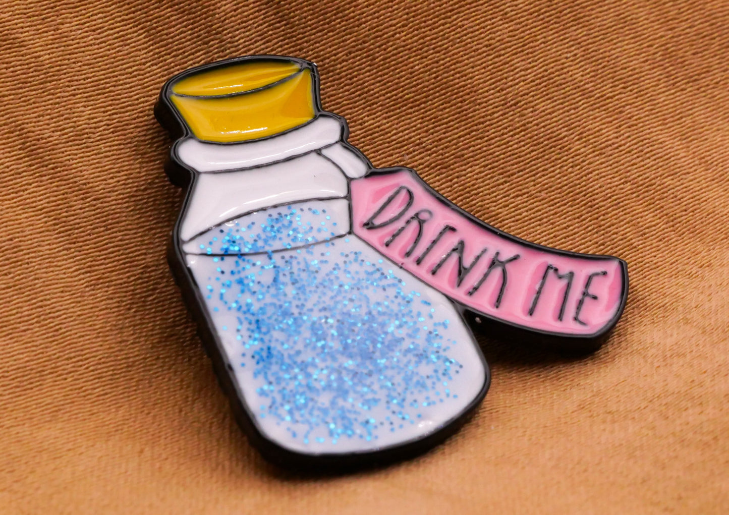 Drink Me Bottle Alice in Wonderland Enamel Glitter Metal Button 26x27mm