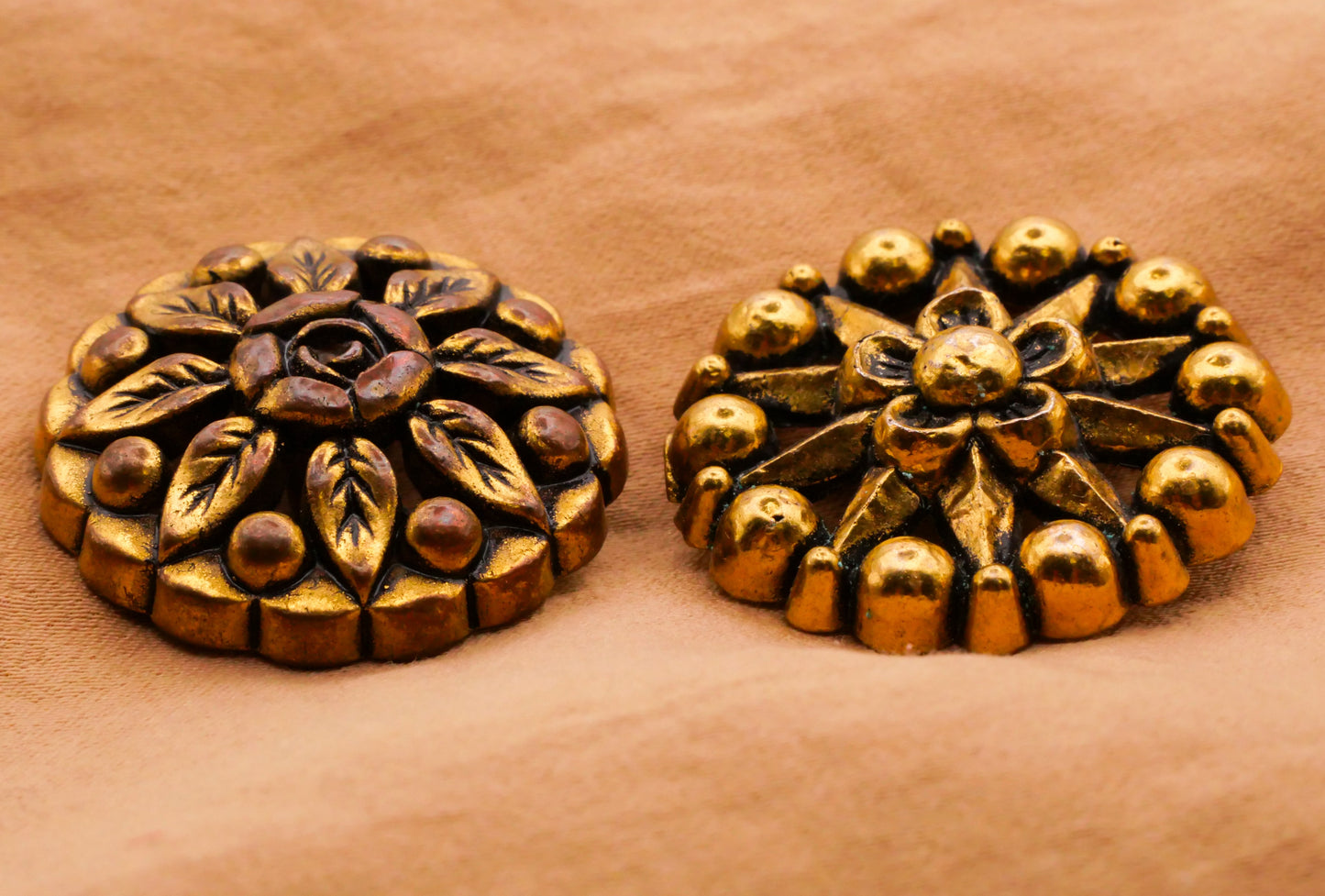 Rose Flower Sun Metallized Gold Plastic Vintage Button Various 28-30mm
