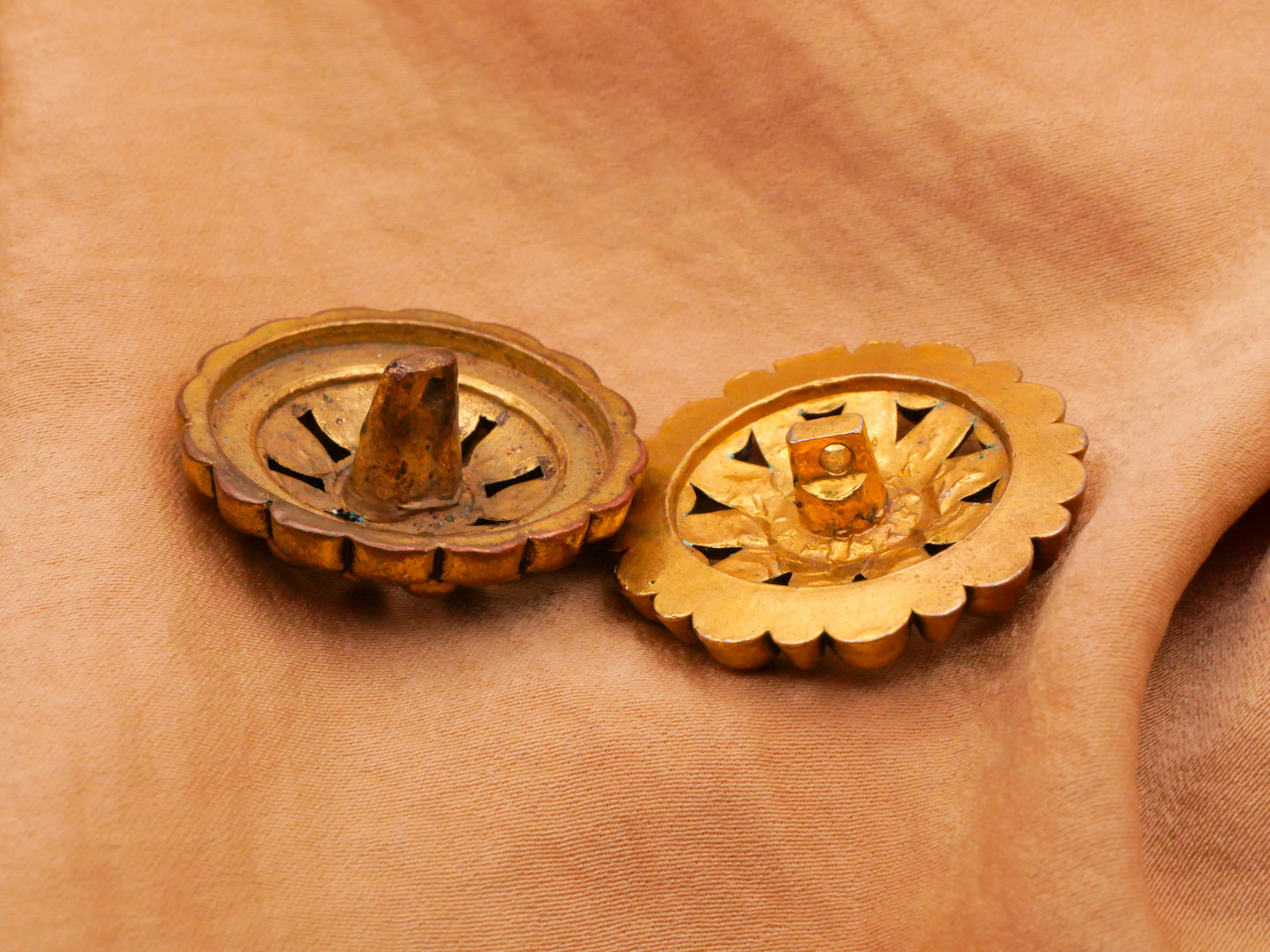 Rose Flower Sun Metallized Gold Plastic Vintage Button Various 28-30mm