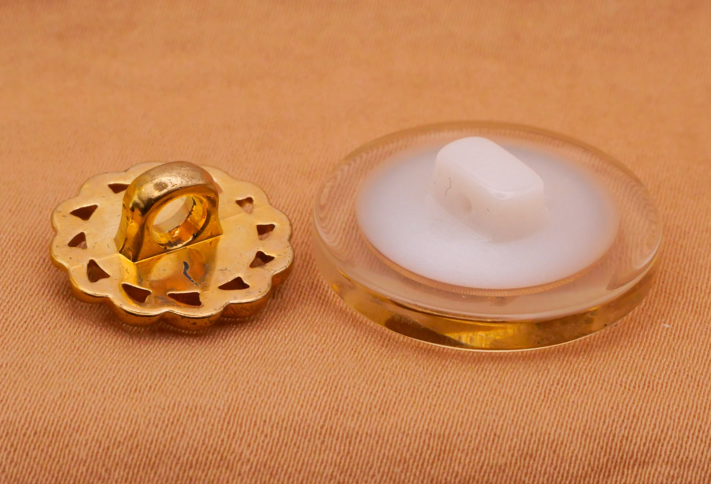 Anchor Plastic Lucite Gold Plastic Button Various 15-27mm