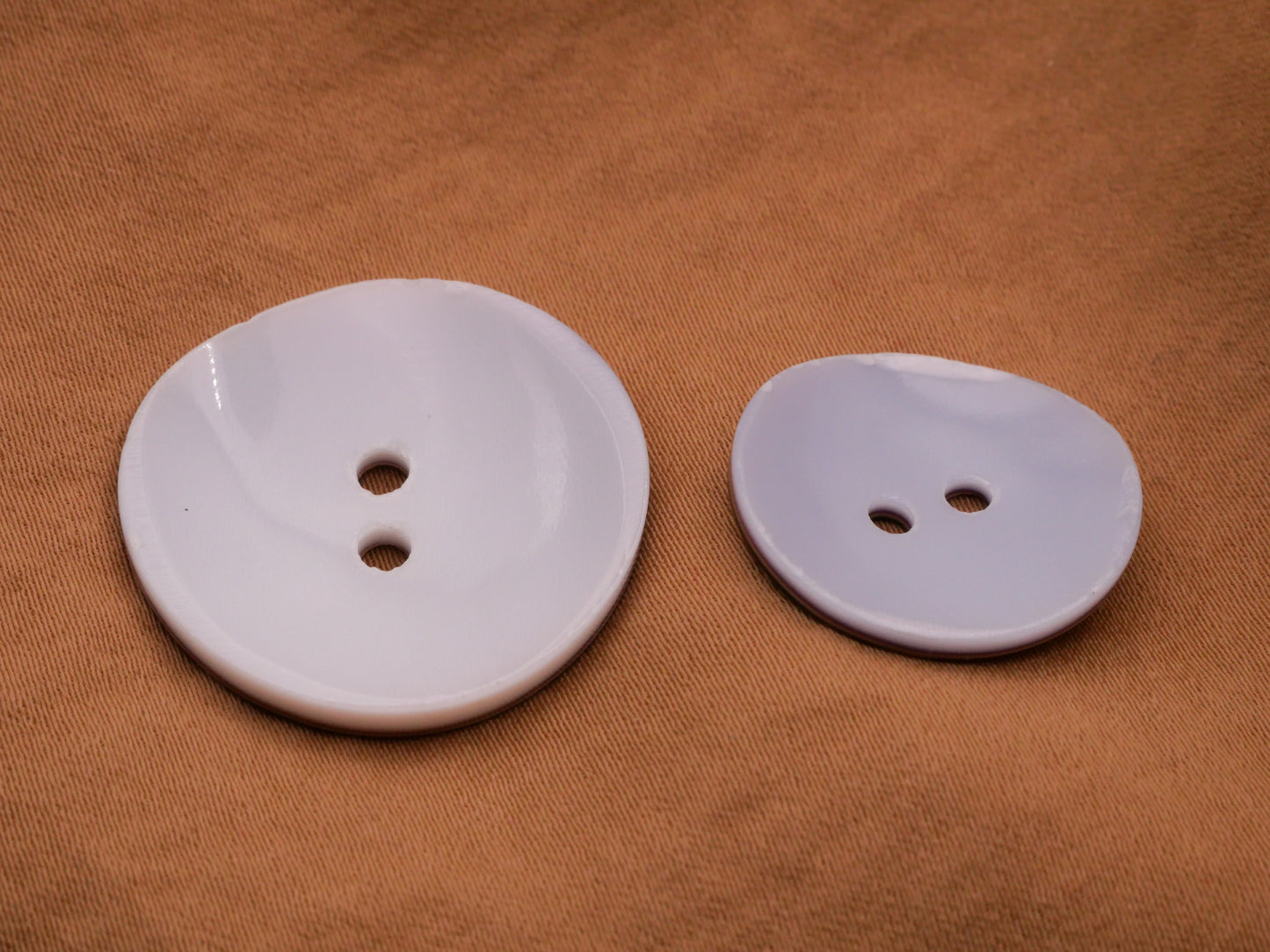 Shell Etched Tribal Design Natural Button Various 20-27mm