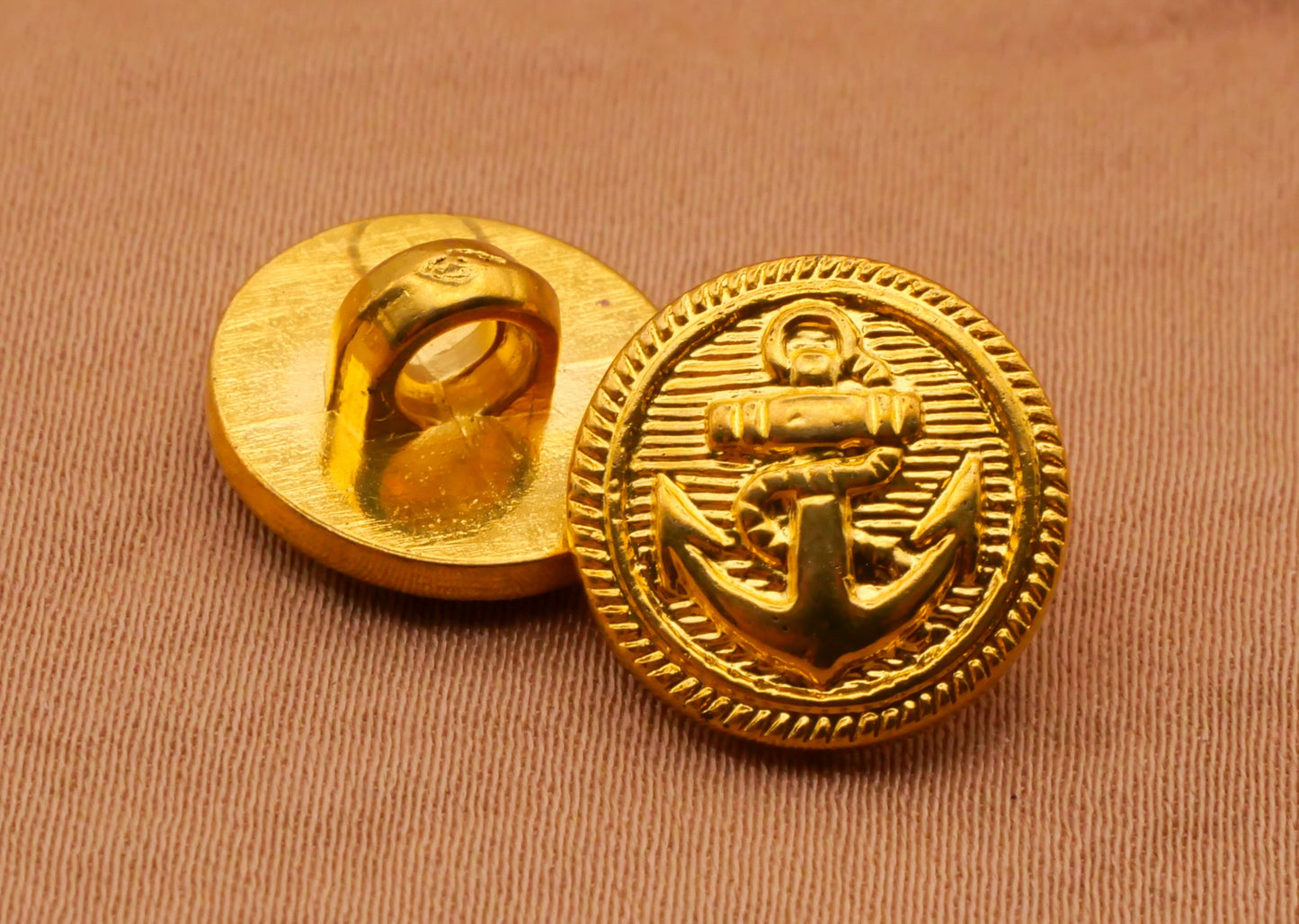 Anchor Gold Plastic Set of Four Buttons 13mm