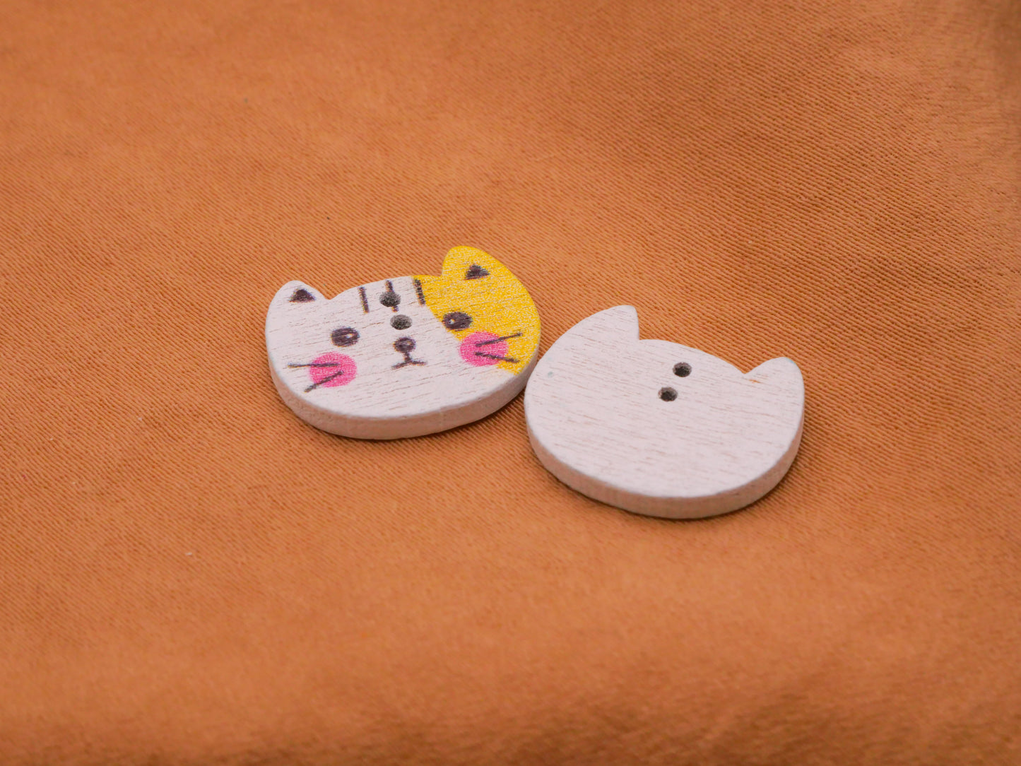 Kitty Cat Face Wood Assorted Set of Twenty Buttons 13x16mm