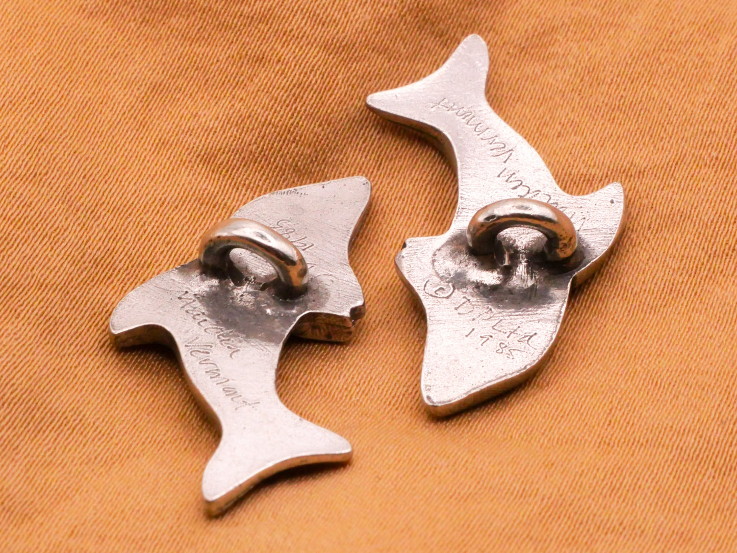 Dolphin Danforth Pewter Back Mark Metal Button 16x31mm