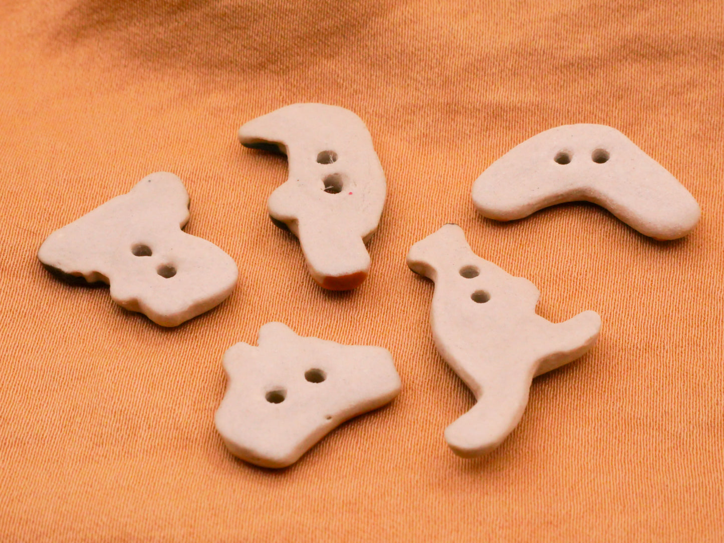 Australia Kangaroo Koala Boomerang Bird Hand-Painted Ceramic Set of Five Buttons 12-23mm