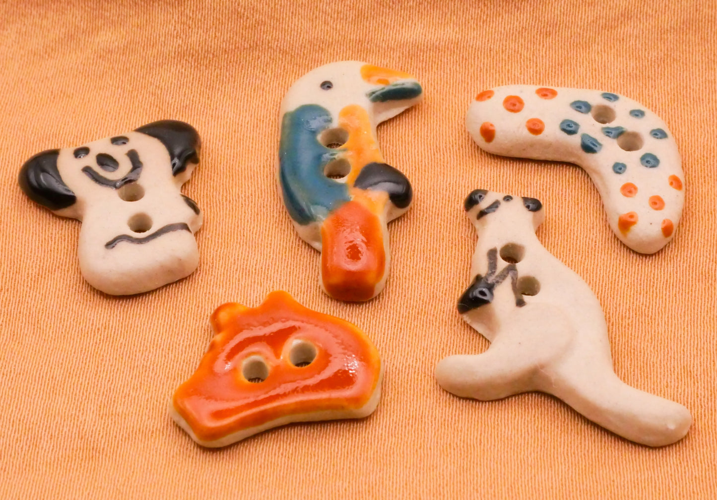 Australia Kangaroo Koala Boomerang Bird Hand-Painted Ceramic Set of Five Buttons 12-23mm