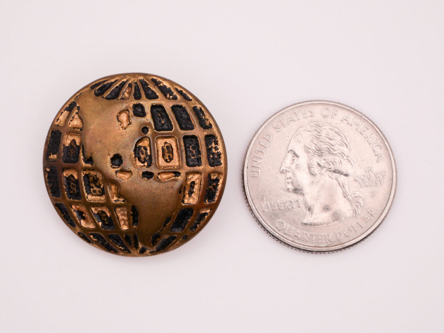 Globe Earth Americas Vintage Brass Metal Button 28mm