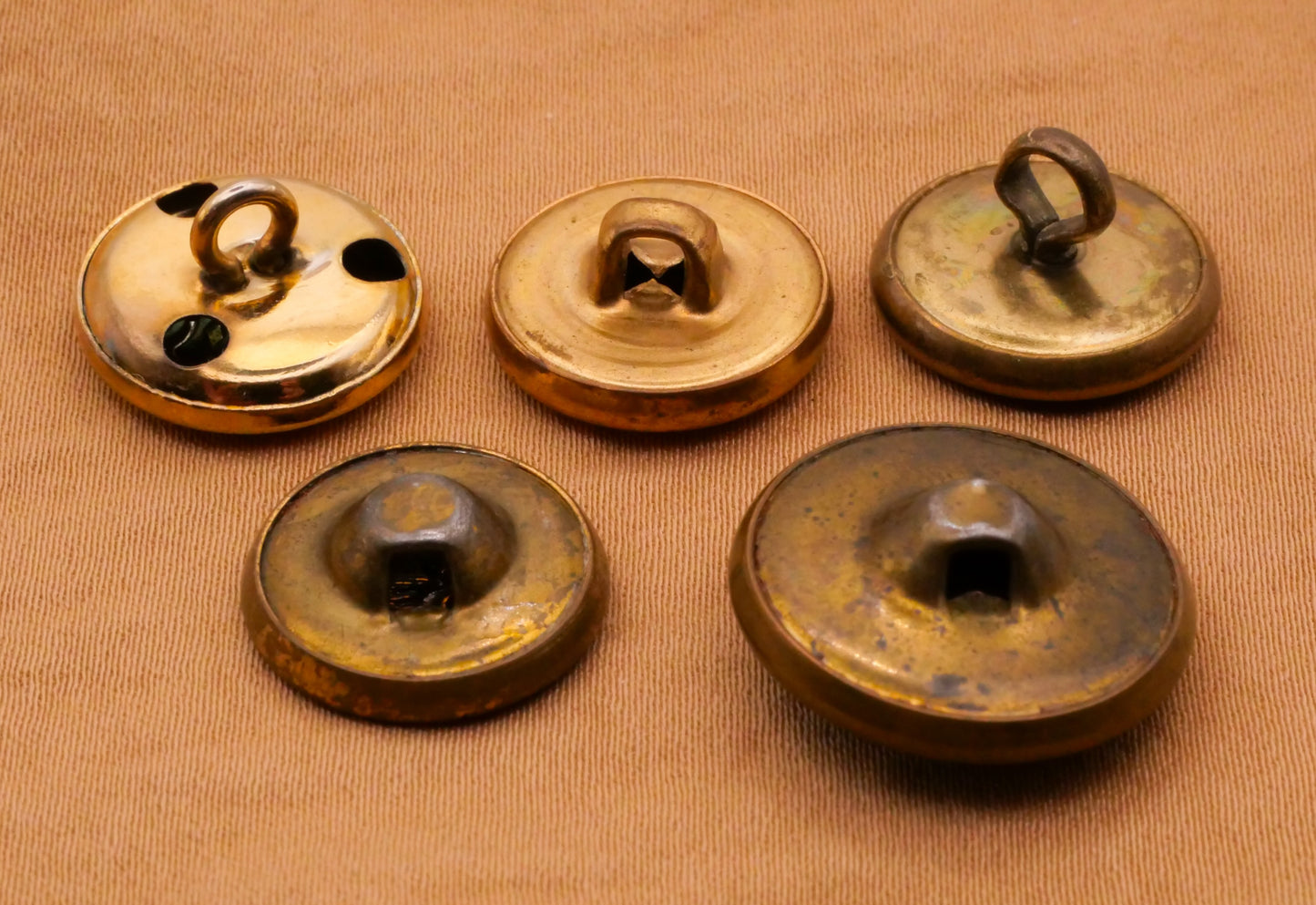 Crest Seal Gold Bronze Vintage Metal Button Various 16-19mm