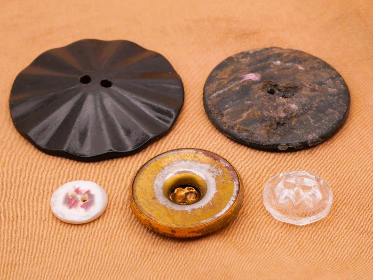 Spider Web Vintage Pearl Plastic Metal Glass Button Various 11-38mm