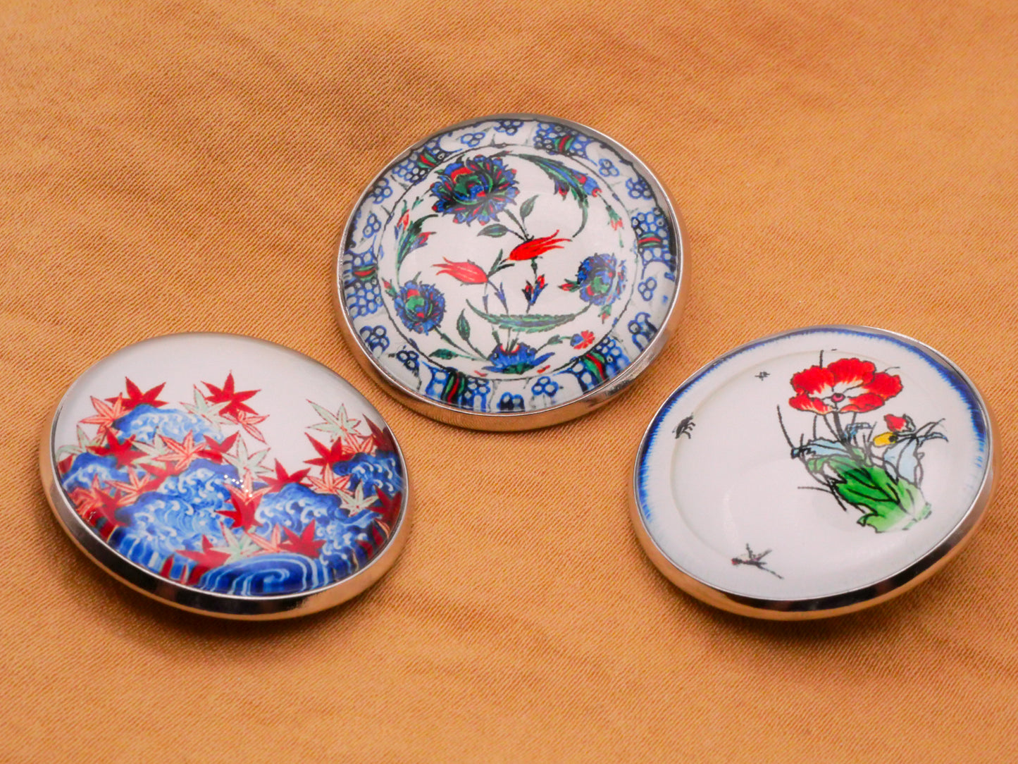 Plate Designs Blue Floral Glass Dome Silver Metal Set of Three Buttons 27mm