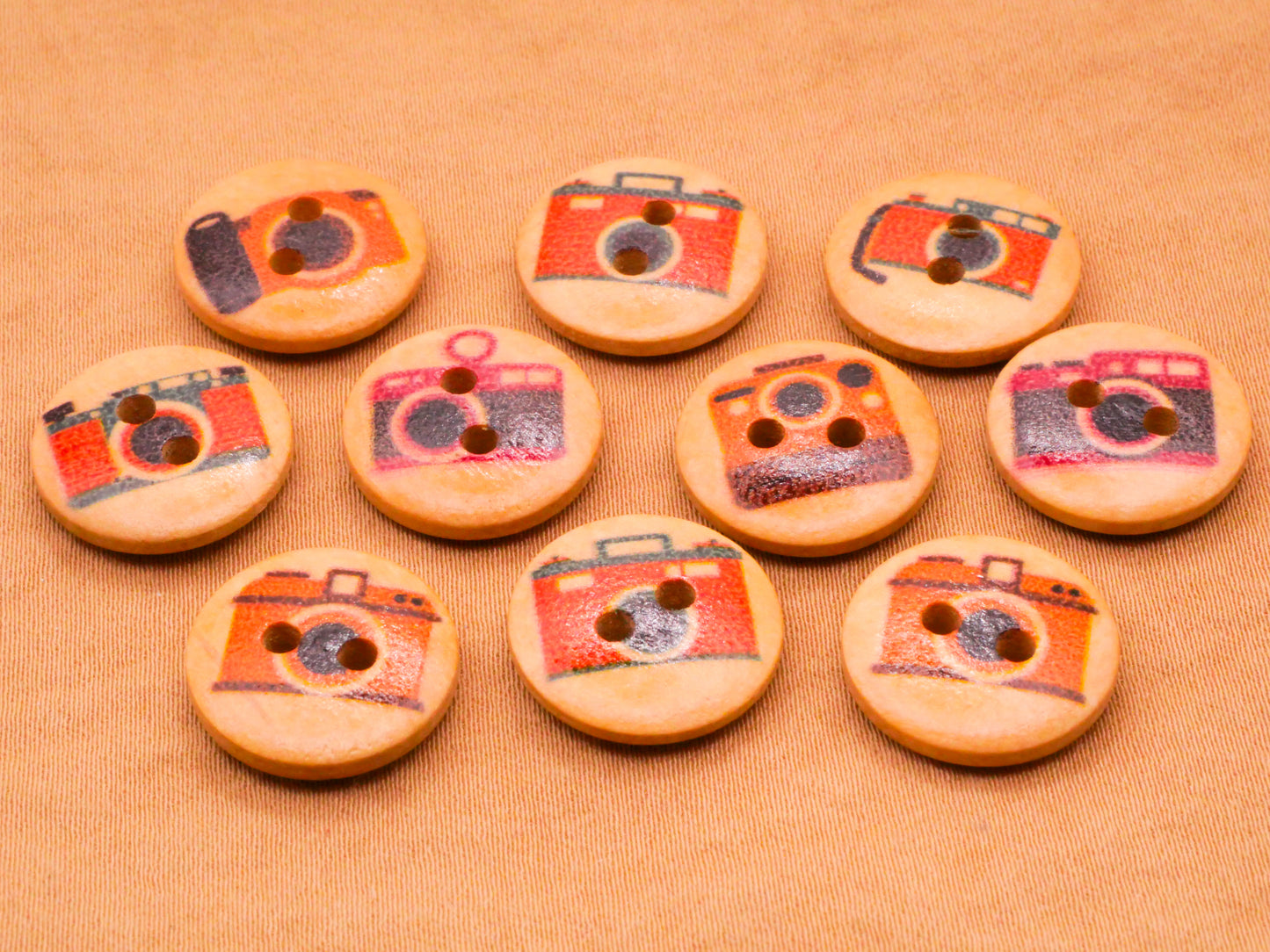 Camera Retro Wood Set of Ten Buttons 15mm