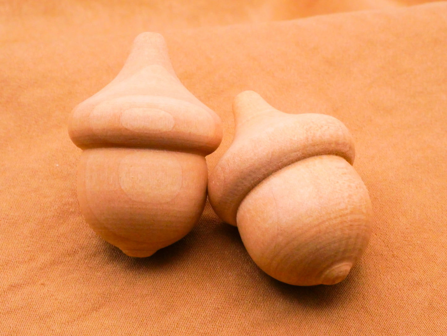 Acorn Natural Wood Three-Dimensional Button 25x34mm