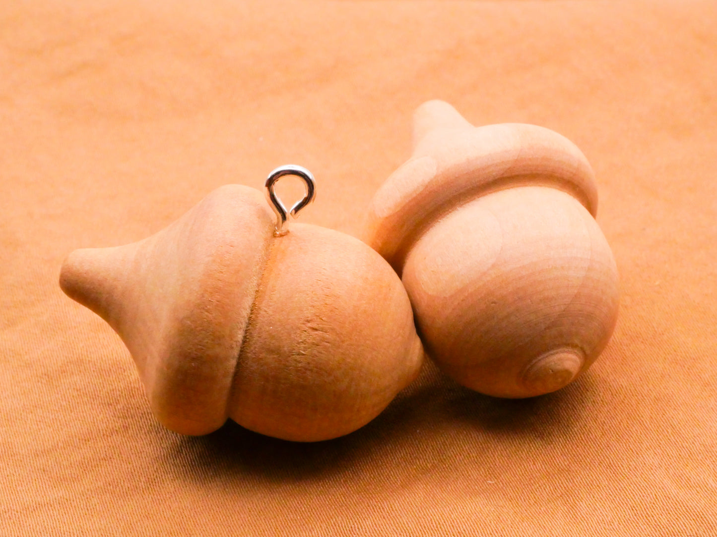Acorn Natural Wood Three-Dimensional Button 25x34mm