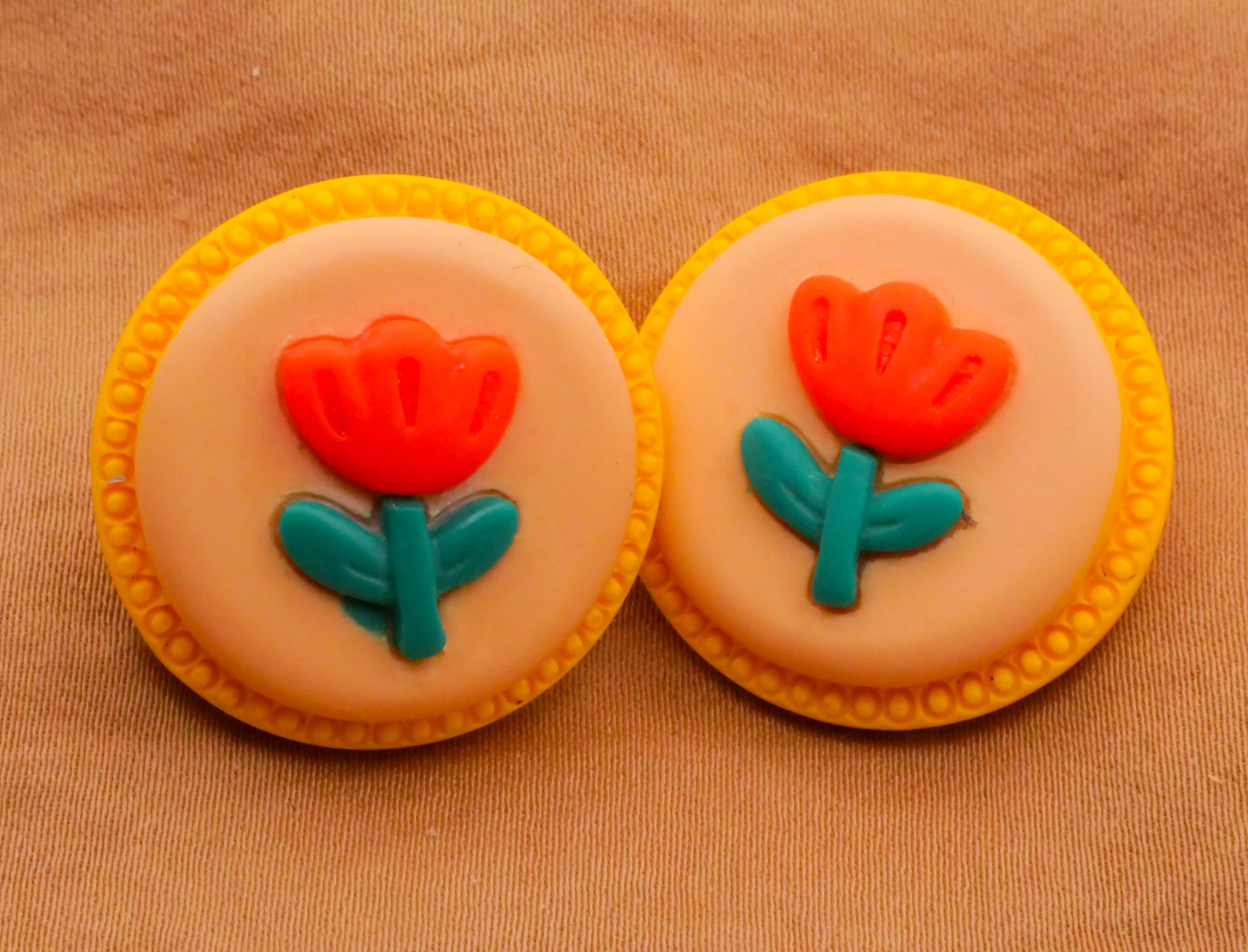 Flower Tulip Yellow Orange Plastic Pair of Buttons 24mm