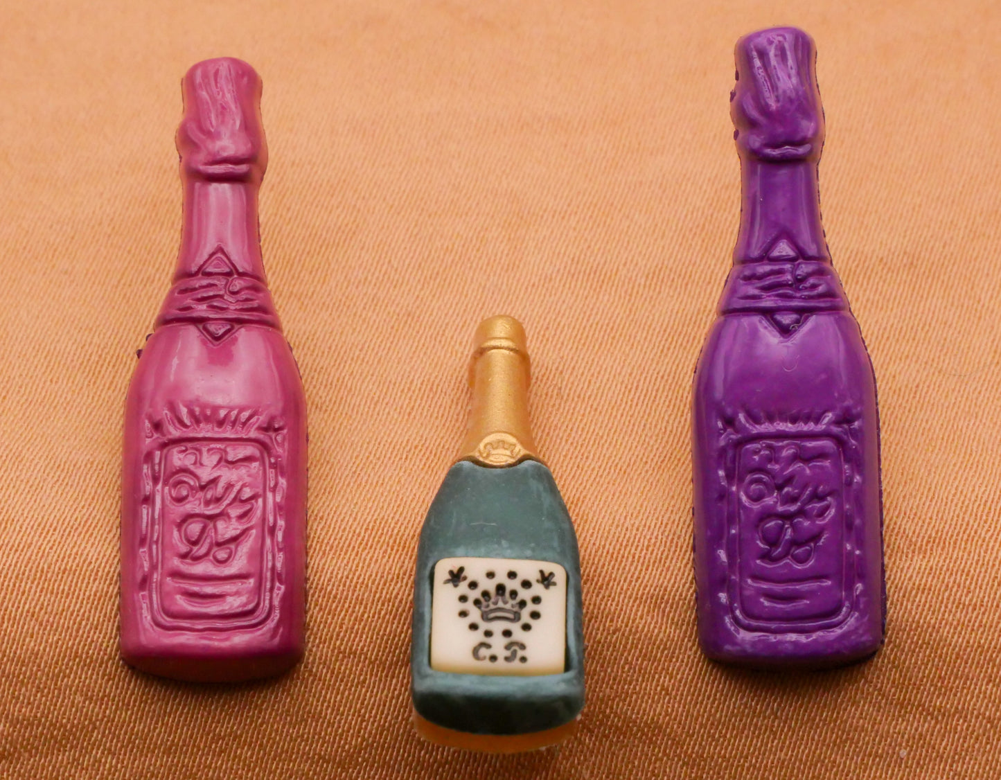 Champagne Bottle New Year Celebration Plastic Button Various 8-31mm