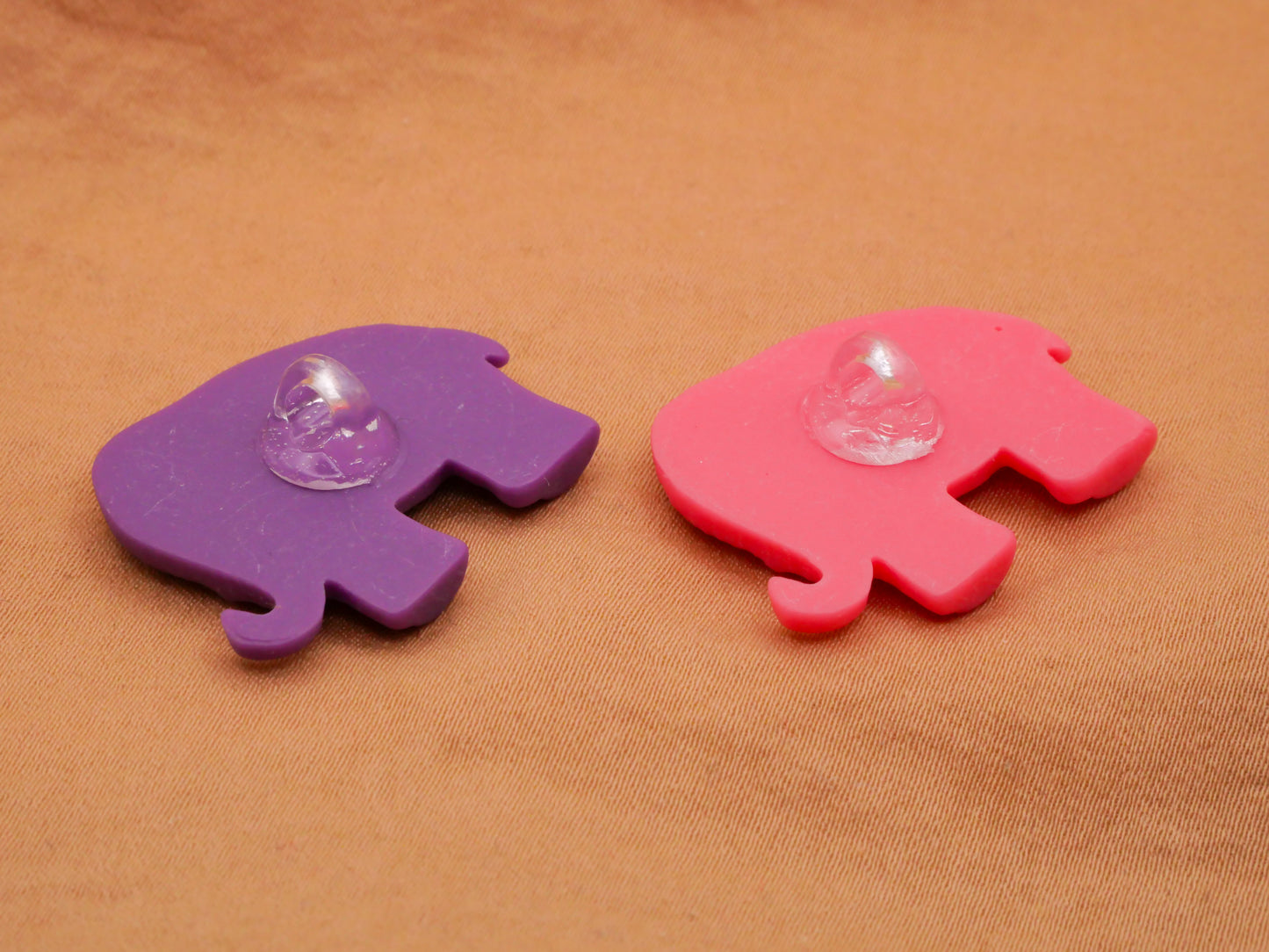 Elephant Purple Pink Plastic Button Various 22x28mm