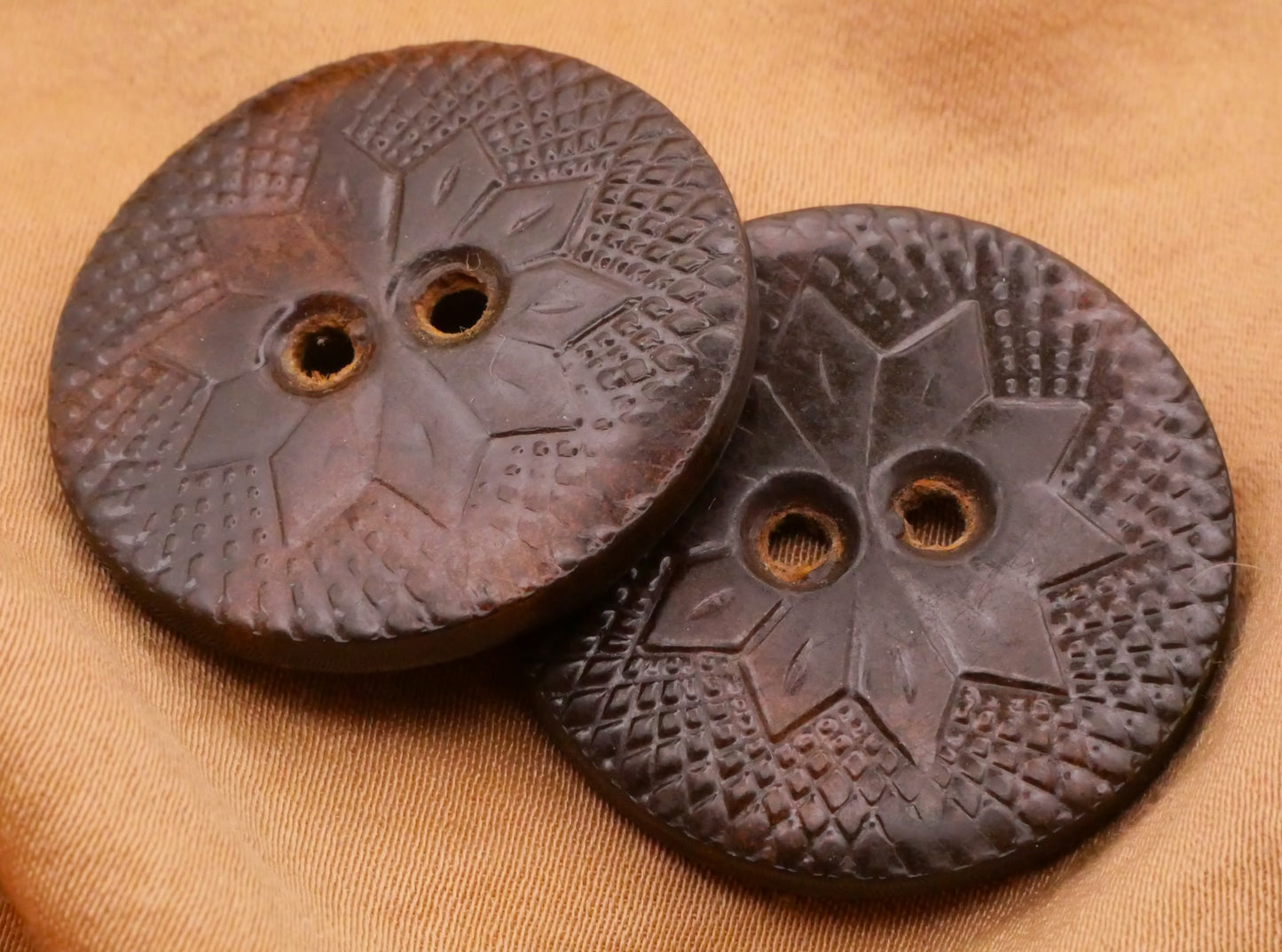 Snowflake Brown Marbled Tight Top Celluloid Early Plastic Button 28mm
