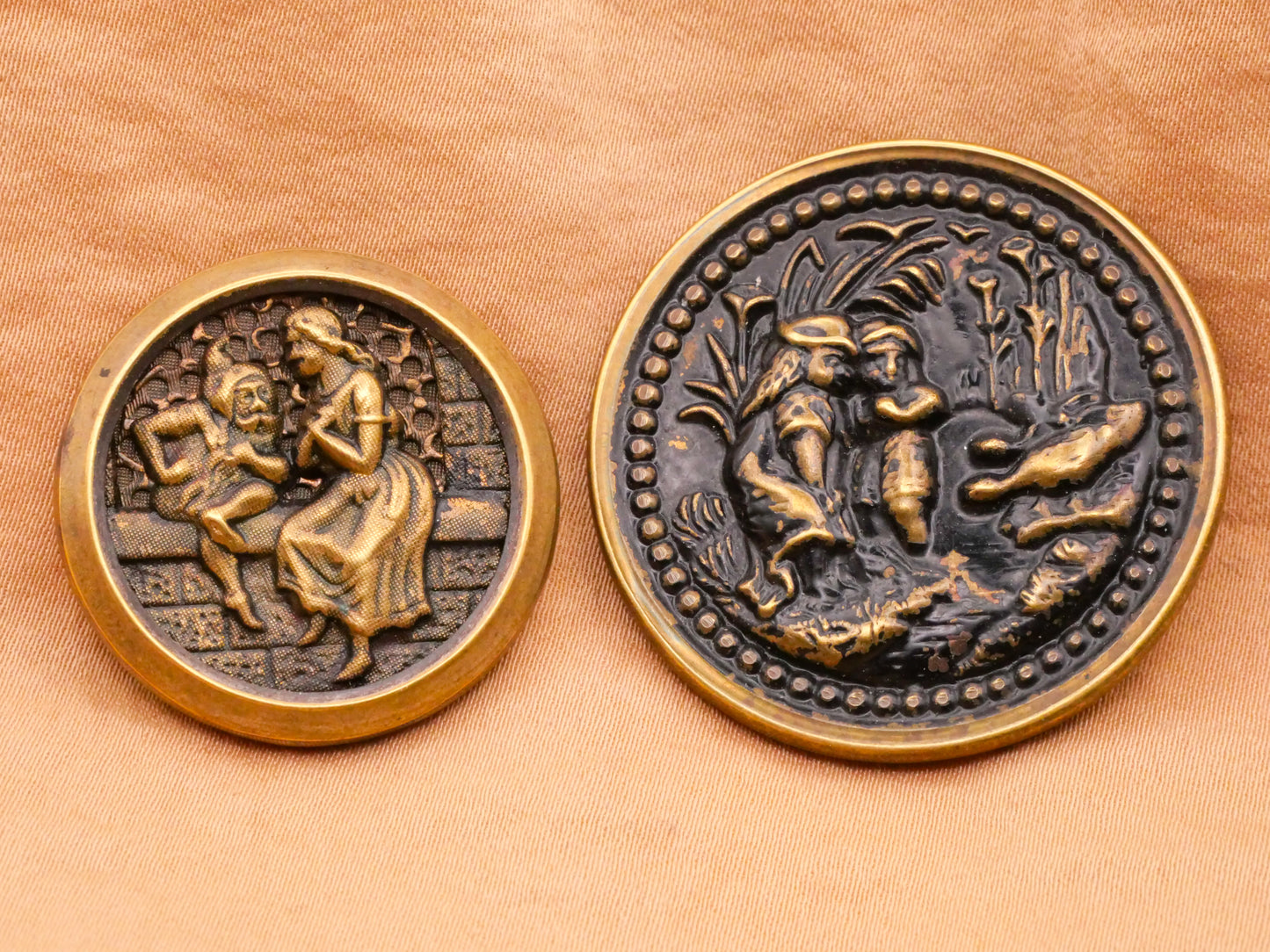 Fairytale Picture Button Rumpelstiltskin Hansel Gretel Metal Button Various 28-37mm