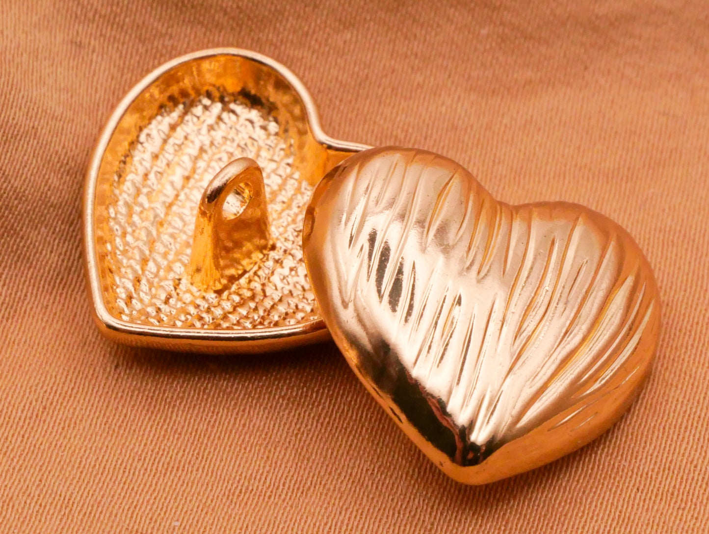 Heart Wood Grain Texture Gold Metal Button 18x20mm