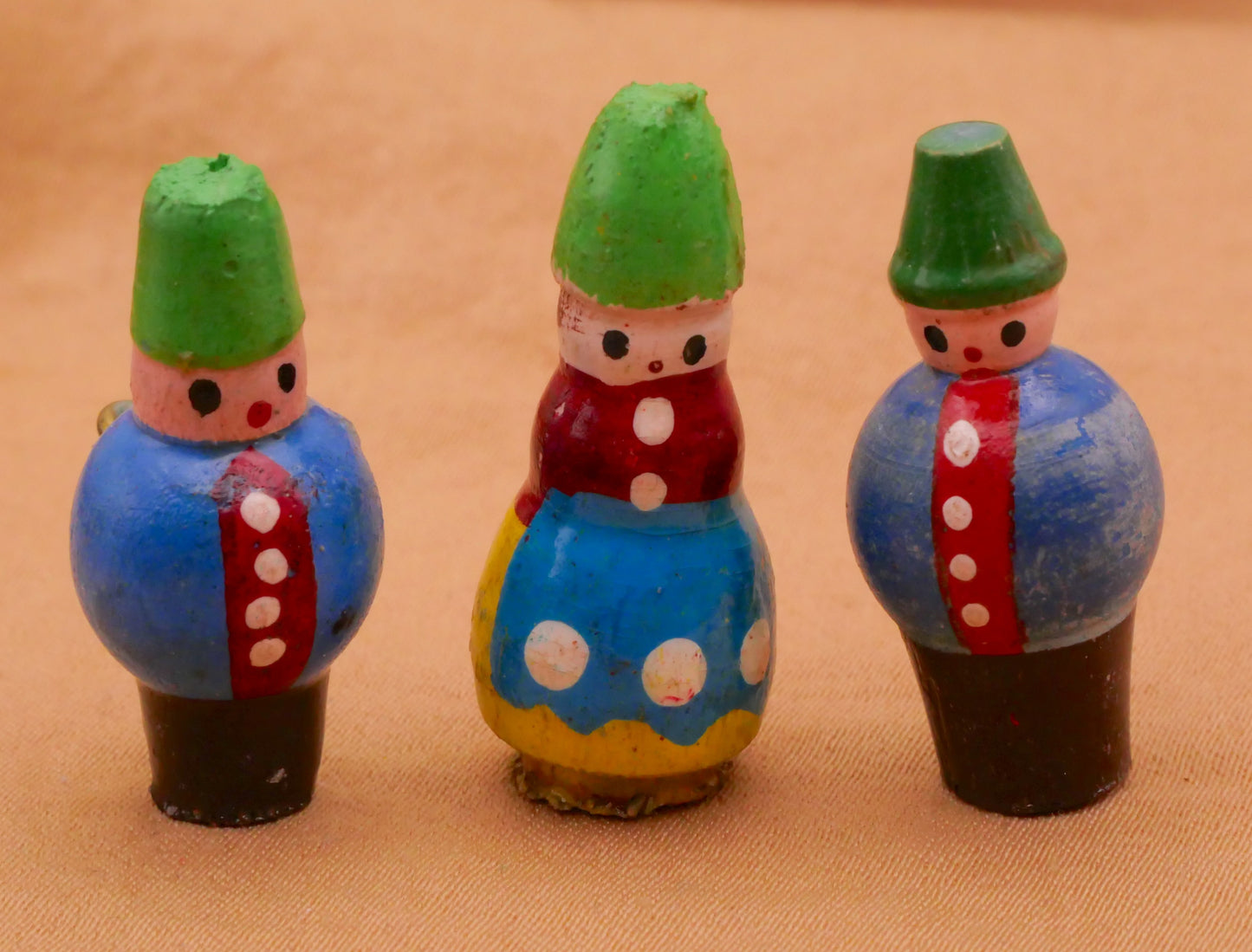 People Hand-Painted Vintage Wood Button Various 10-28mm