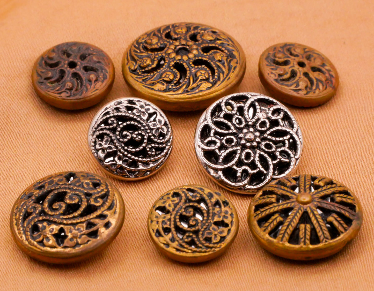Mirror Back Paisley Swirls Metal Button Various 15-21mm